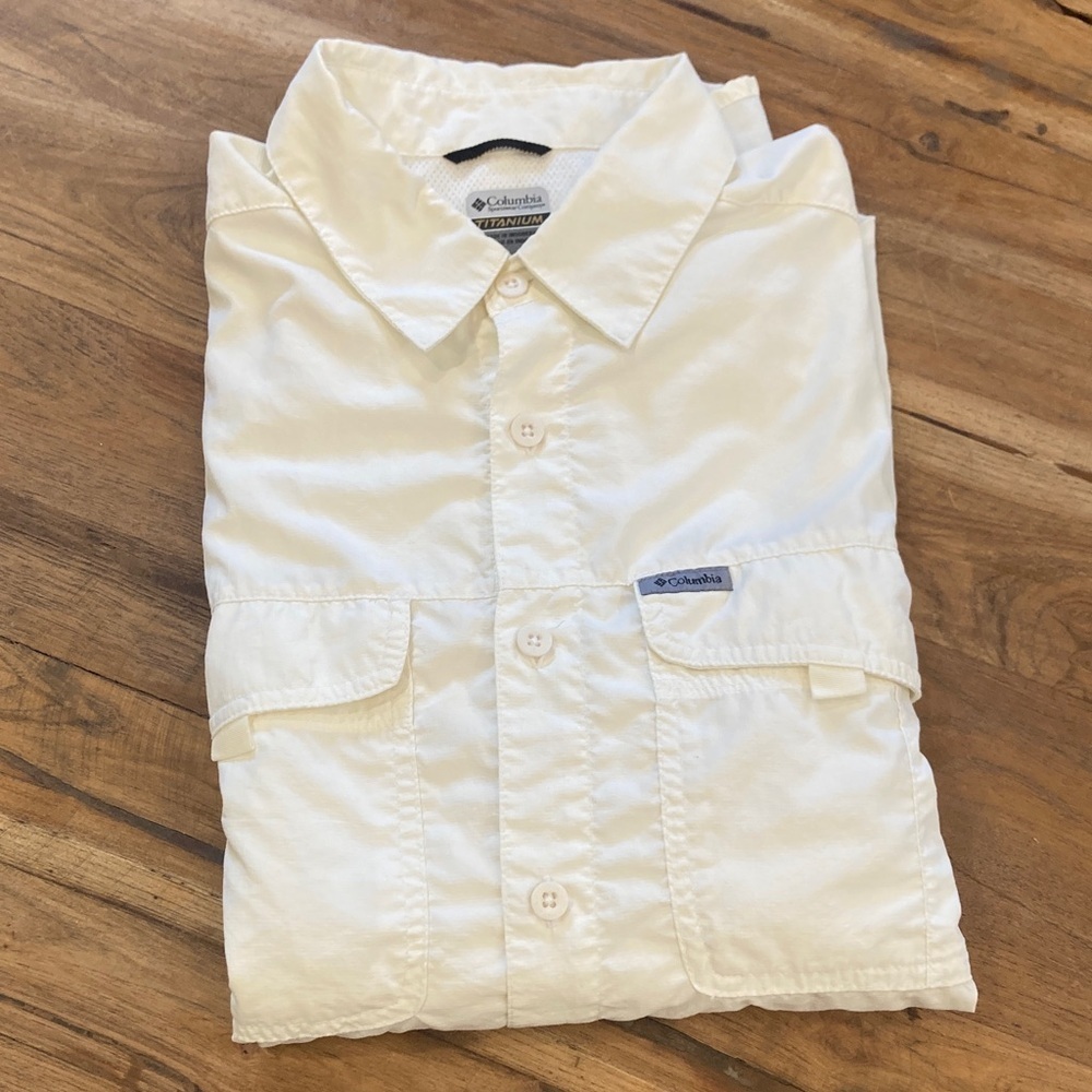 Columbia Titanium Men's Off-White Button-Down Shirt - Picture 8 of 8